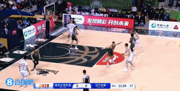 先發(fā)制人！弗格開場(chǎng)2分鐘4投4中 連投帶罰包攬球隊(duì)前9分