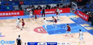 炸裂輸出！青島外援鮑威爾3分鐘內(nèi)外開花獨(dú)得13分帶隊(duì)強(qiáng)勢反超